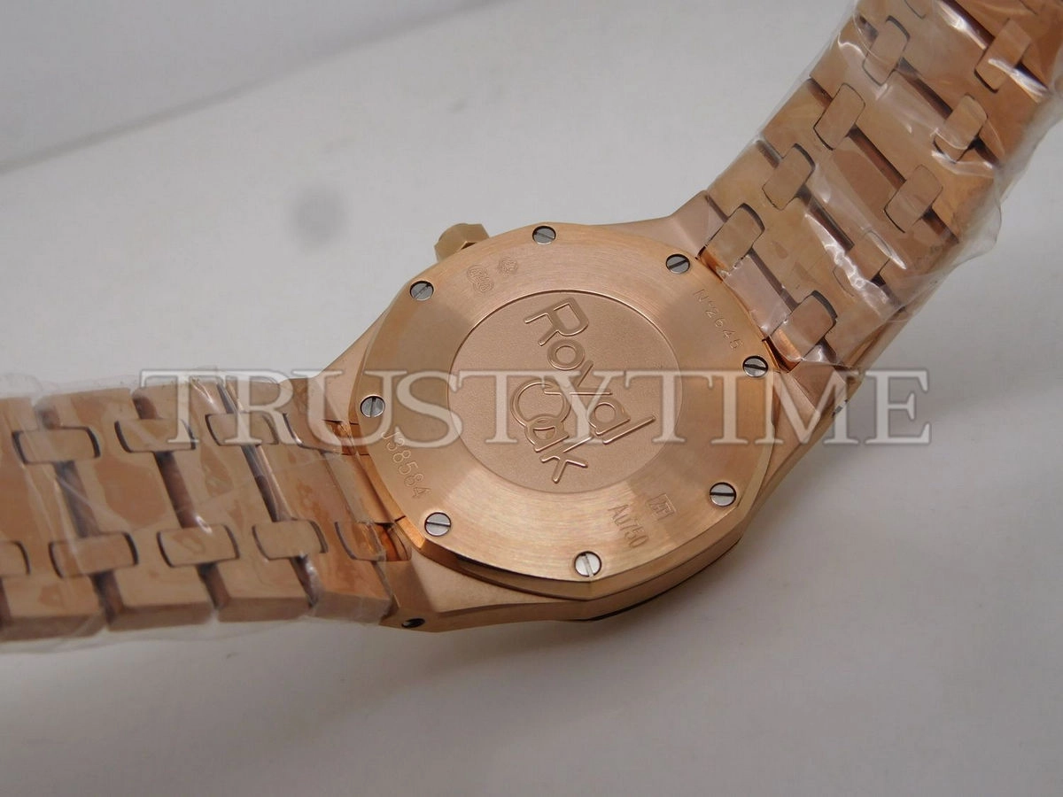 Копия часов Audemars Piguet Royal Oak Frosted 33mm 67653OR.GG.1263OR.01 Арт.AP-0727