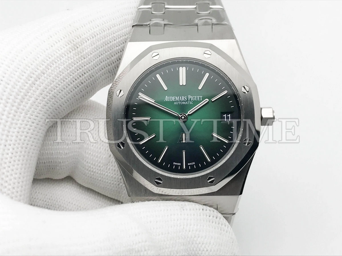 Копия часов Audemars Piguet Royal Oak “Jumbo” Extra-Thin Platinum and Smoked Green Dial 15202PT.OO.1240PT.01 Арт.AP-0425