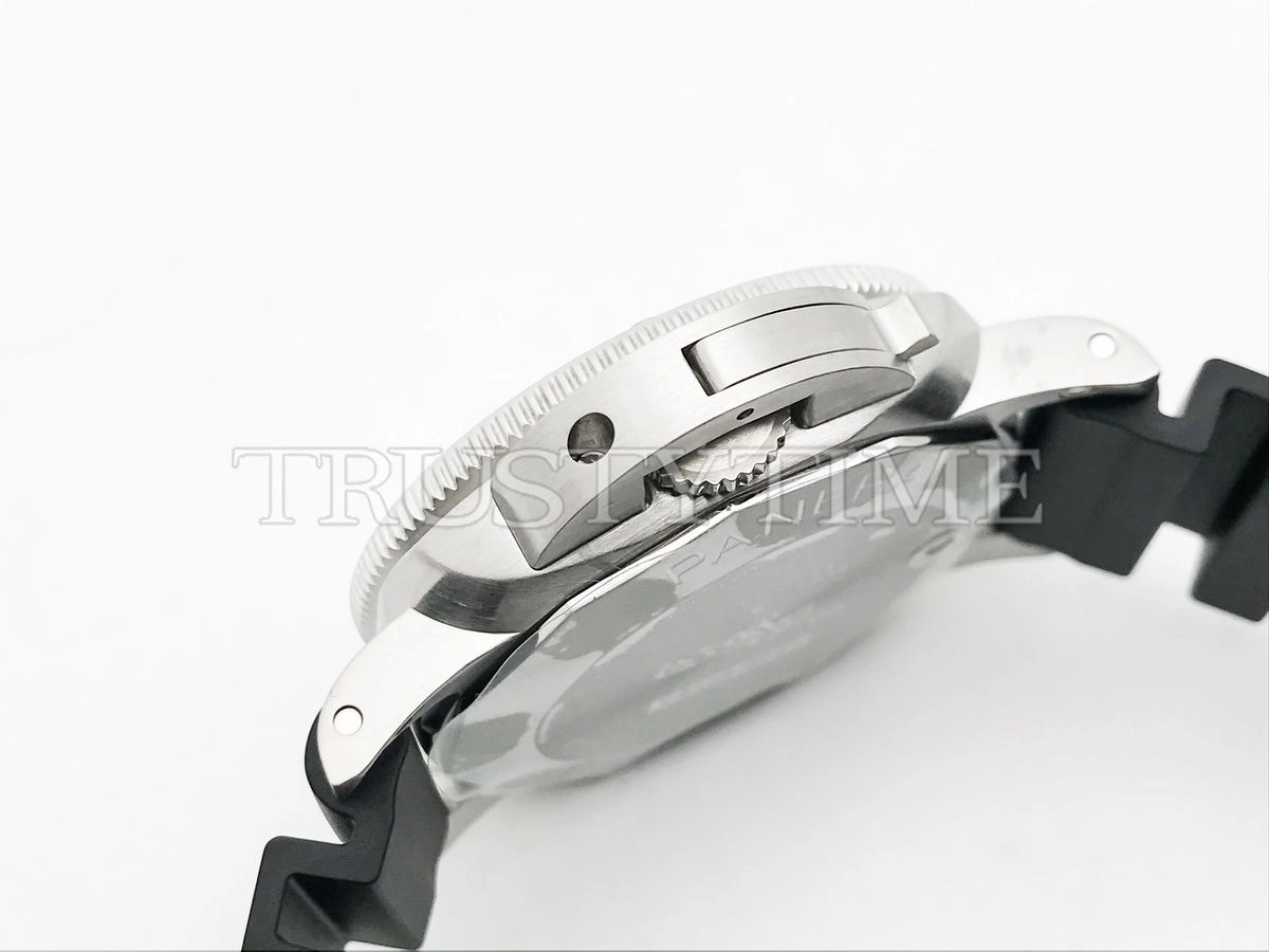 Копия часов Panerai Submersible Bianco 42mm PAM02223 Арт.PN-0883