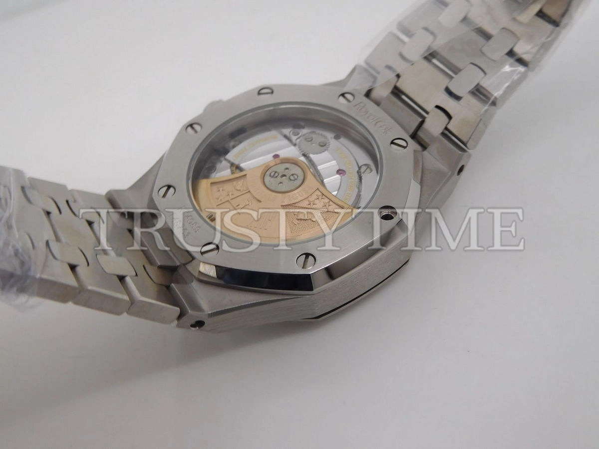 Копия часов Audemars Piguet Royal Oak Frosted 37mm 15454BC.GG.1259BC.01 Арт.AP-0661