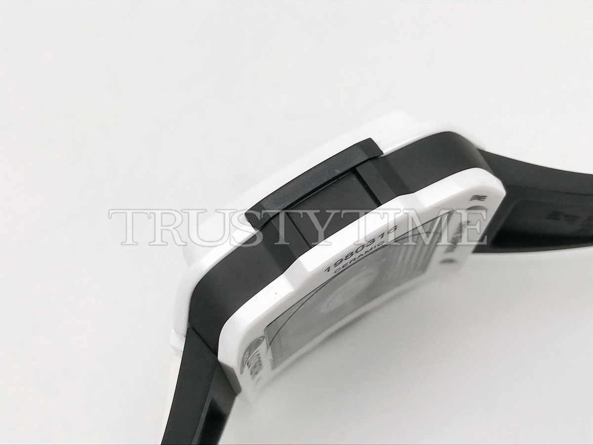 Копия часов Hublot Square Bang Unico White Ceramic 821.HX.0170.RX Арт.HB-1228