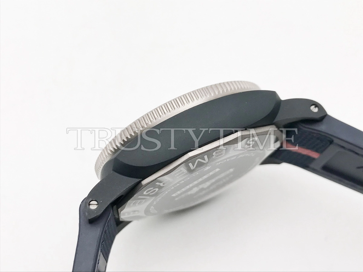 Копия часов Panerai Submersible QuarantaQuattro Luna Rossa Ti-Ceramitech™ PAM01466 Арт.PN-0917