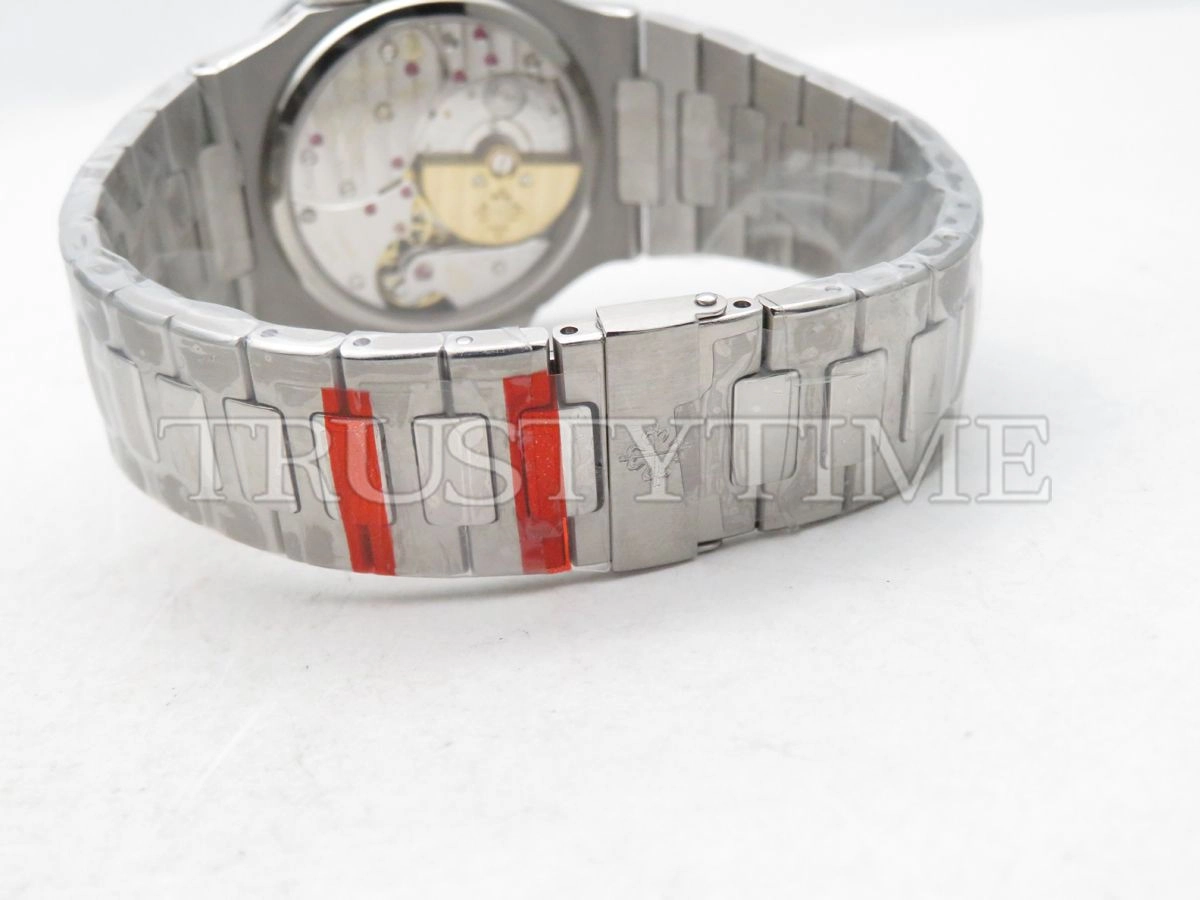 Копия часов Patek Philippe Nautilus Power Reserve Moonphase 40mm 5712/1A-001 Арт.PP-0658