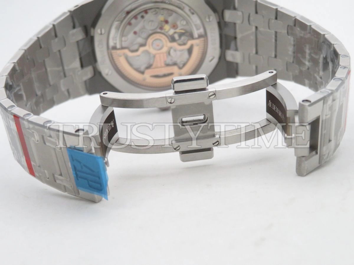 Копия часов Audemars Piguet Royal Oak Jumbo Extra-thin 15202BC.OO.1240BC.01 Арт.AP-0964