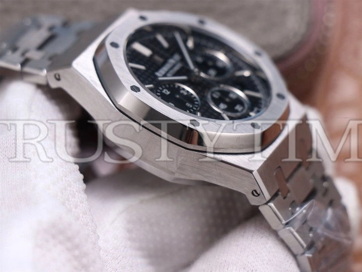 Копия часов Audemars Piguet Royal Oak Chronograph 26320ST.OO.1220ST.01