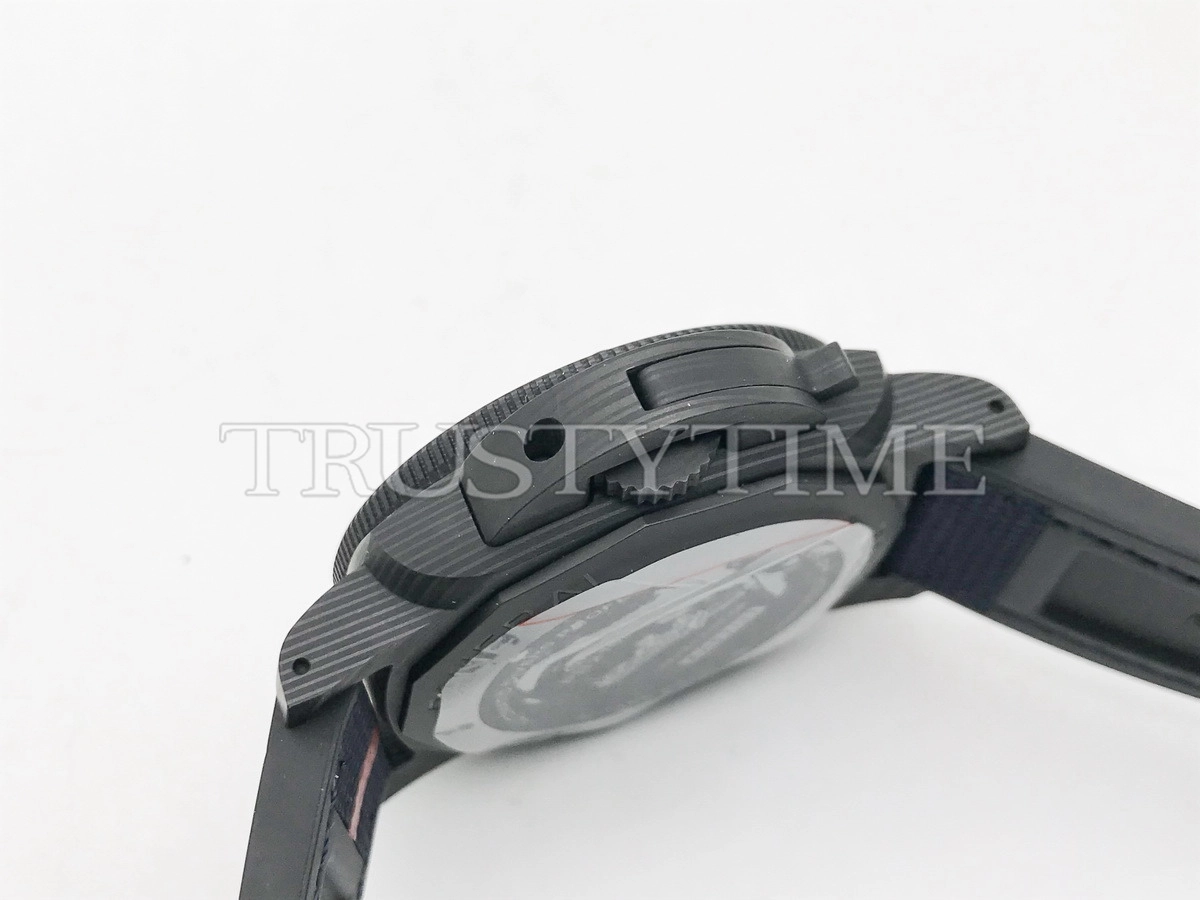Копия часов Panerai Submersible Luna Rossa Carbotech™ 42mm  PAM01563 Арт.PN-0919