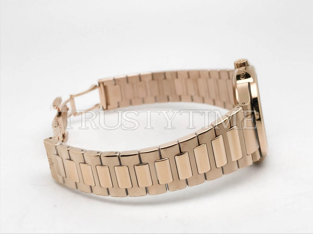 Копия часов Patek Philippe Nautilus Ladies 35mm 7118/1R-010 Арт.PP-0779
