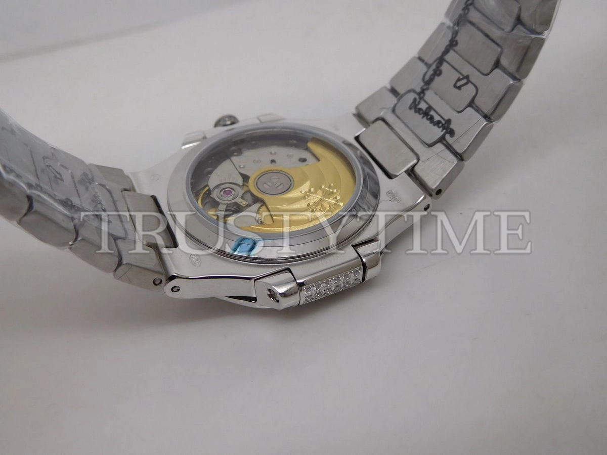Копия часов Patek Philippe Nautilus Ladies 34mm 7021/1G-001 Арт.PP-0500