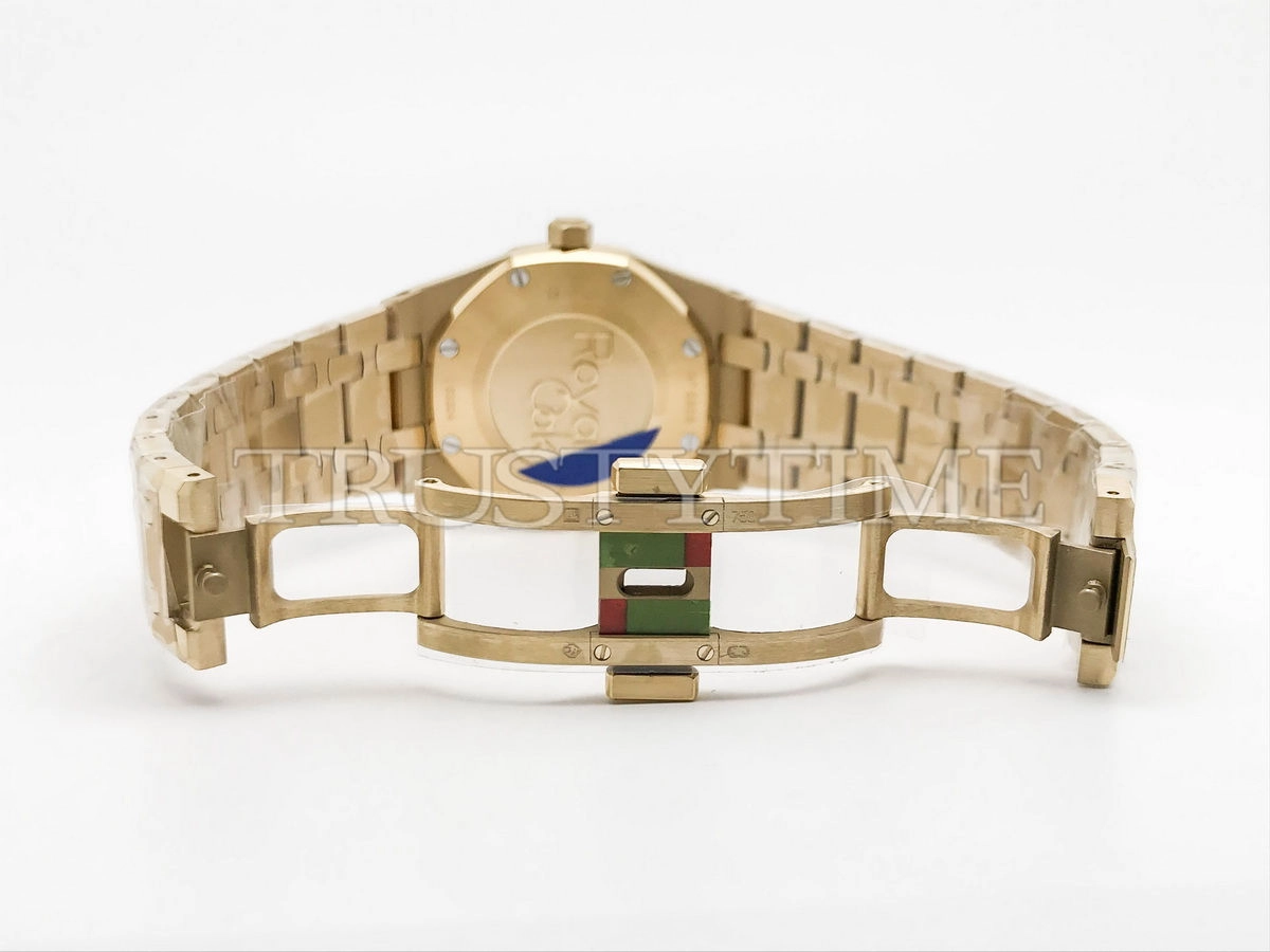 Копия часов Audemars Piguet Royal Oak Ladies 33mm 67651BA.ZZ.1261BA.02 Арт.AP-0734