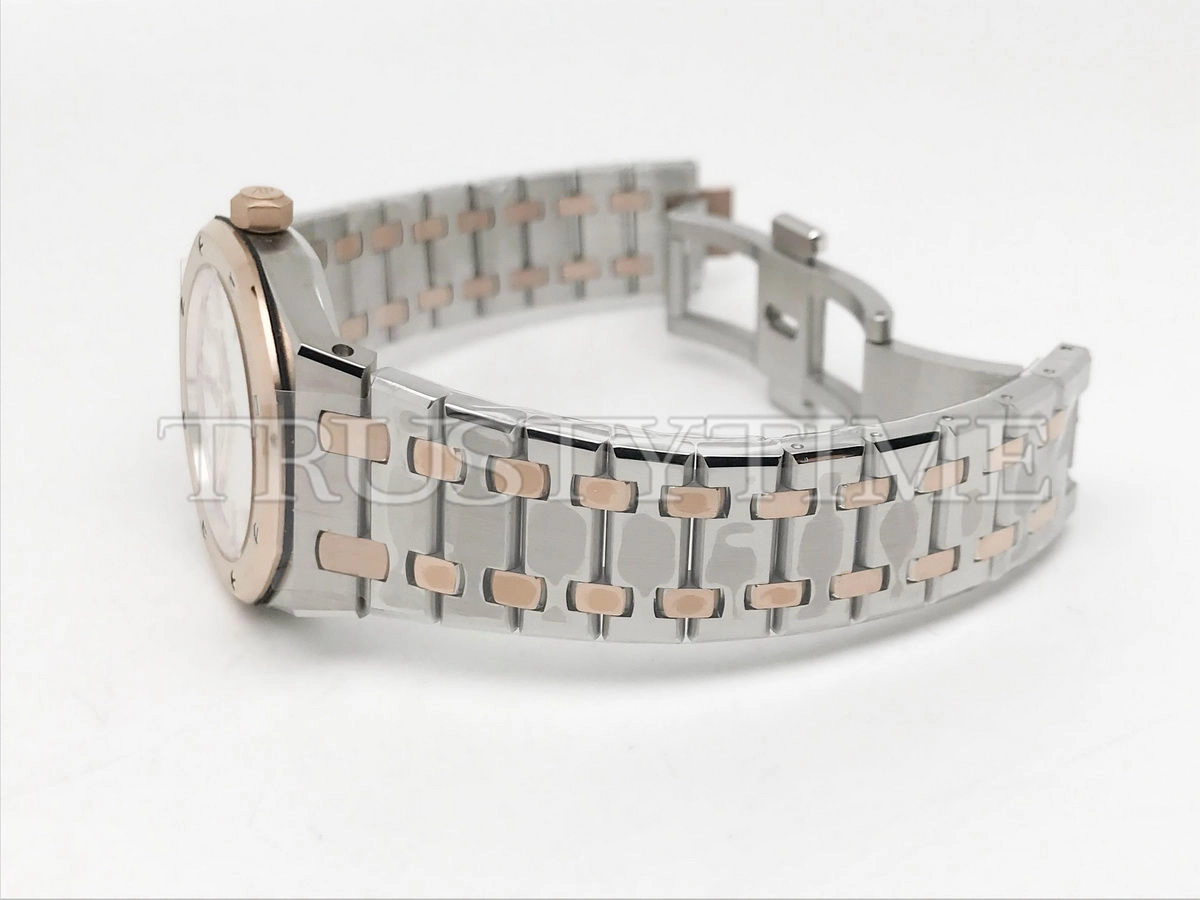 Копия часов Audemars Piguet Royal Oak Ladies 33mm 67650SR.OO.1261SR.01 Арт.AP-1077