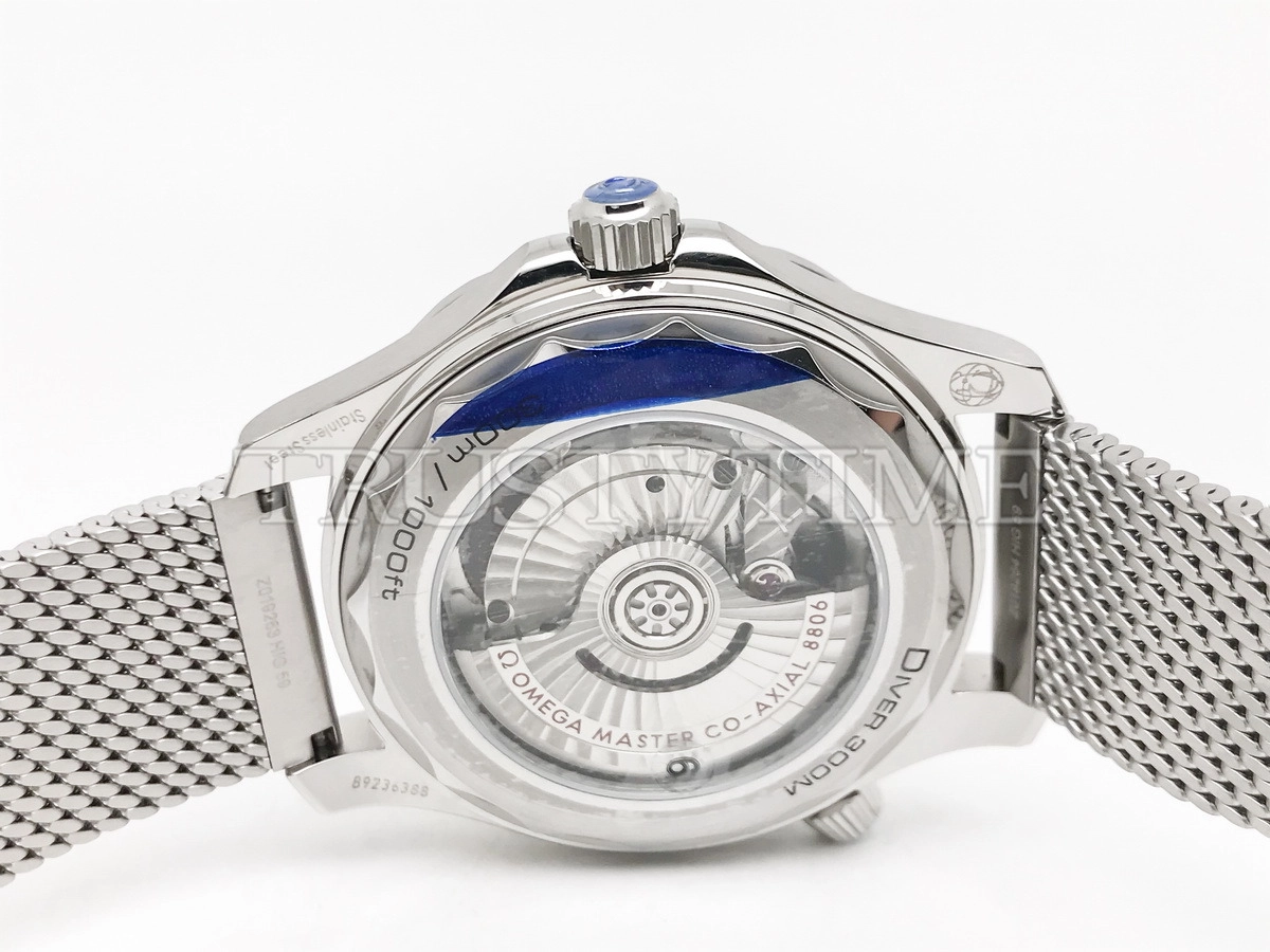 Копия часов Omega Seamaster Diver 300 Co-axial Master Chronometer 42mm 210.30.42.20.01.010 Арт.OM-1025