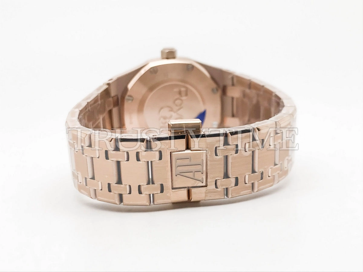 Копия часов Audemars Piguet Royal Oak Ladies 33mm 67651OR.ZZ.1261OR.03 Арт.AP-1081