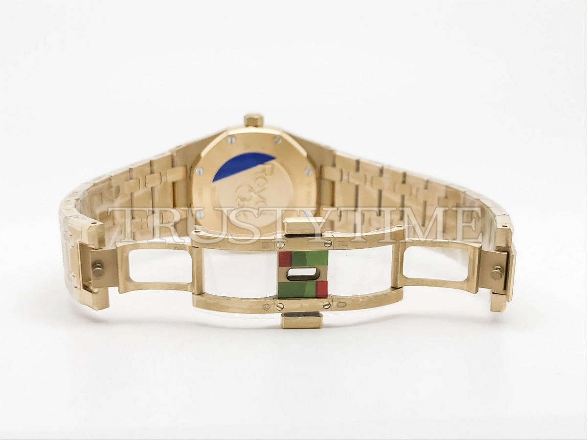 Копия часов Audemars Piguet Royal Oak Ladies 33mm 67651BA.ZZ.1261BA.01 Арт.AP-0735