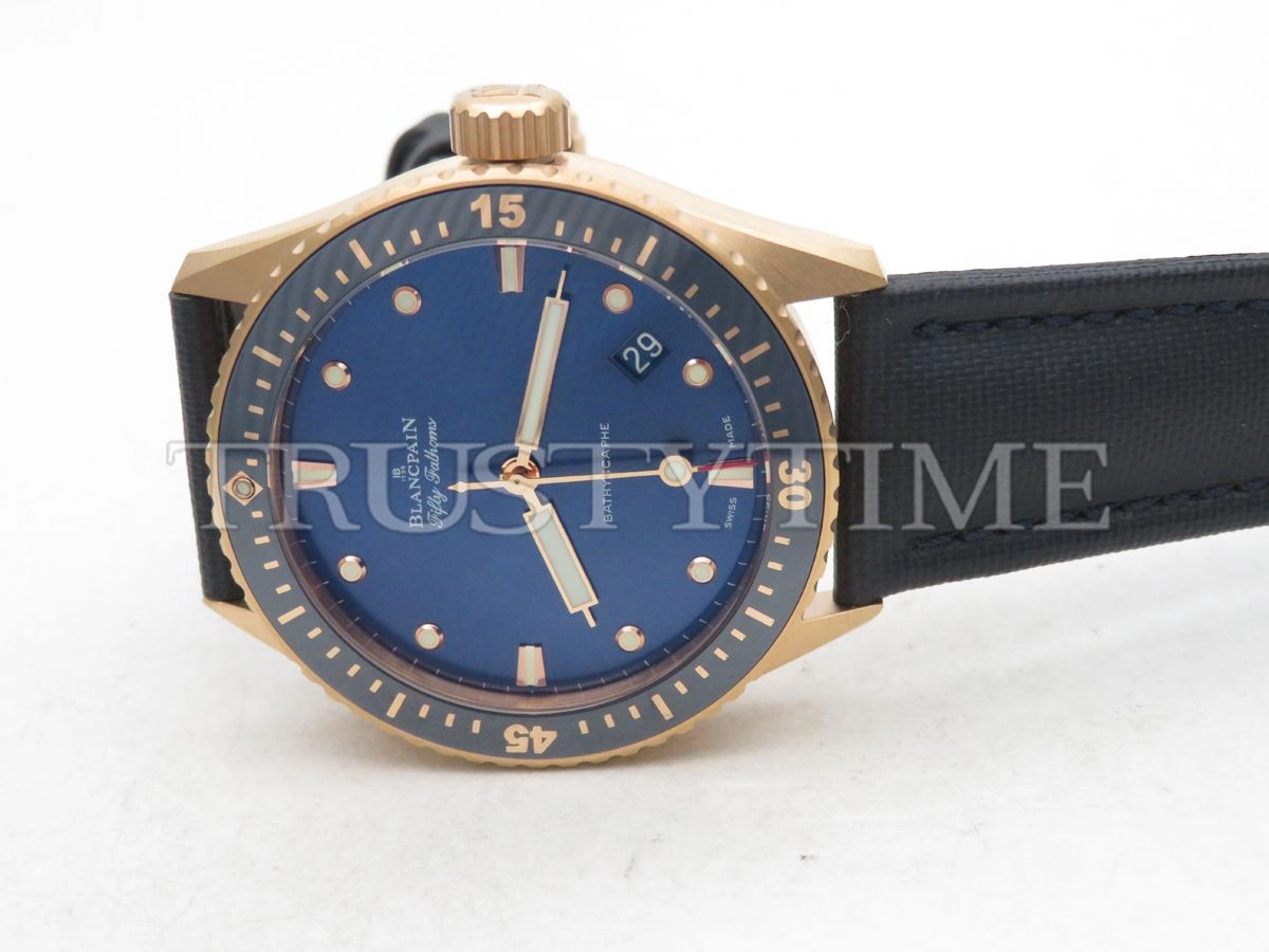 Копия часов Blancpain Fifty Fathoms Bathyscaphe 5000-36S40-O52A Арт.BP-0345