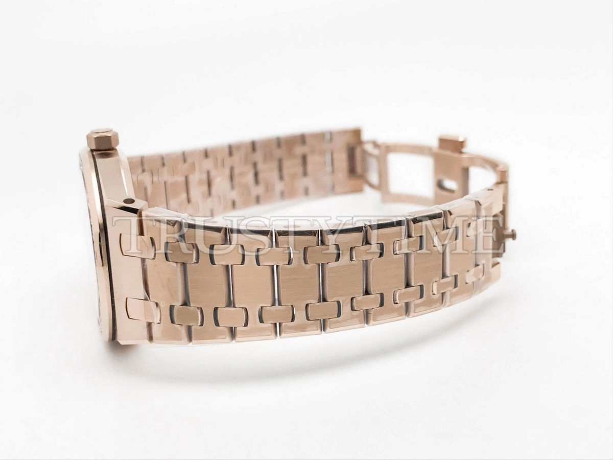 Копия часов Audemars Piguet Royal Oak Ladies 33mm 67651OR.ZZ.1261OR.01 Арт.AP-0733