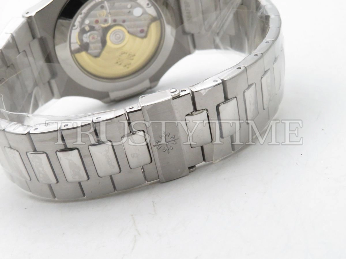 Копия часов Patek Philippe Nautilus Annual Calendar 40,5mm 5726/1A-001 Арт.PP-0692