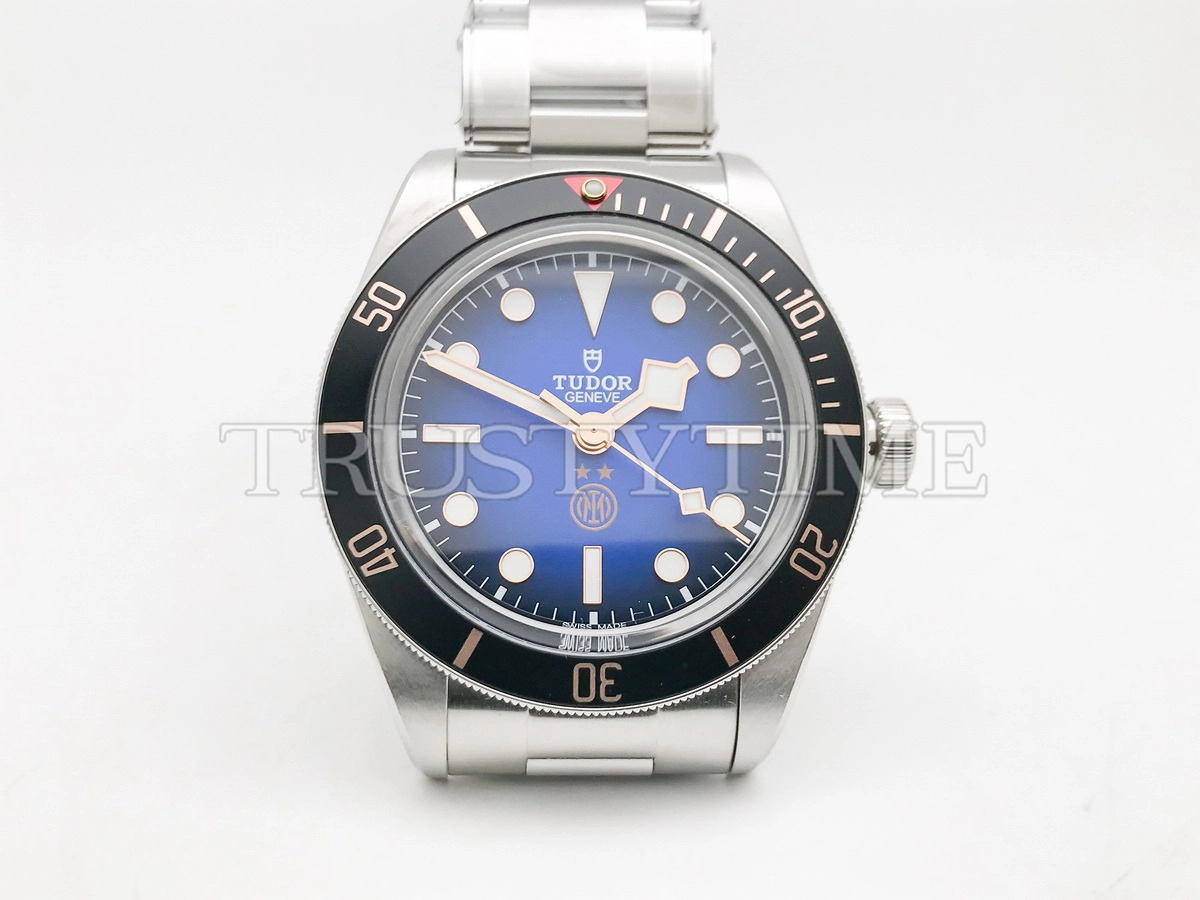 Копия часов Tudor Heritage Black Bay Fifty Eight 39mm Inter Milan Edition M79030N-0025 Арт.TD-0854