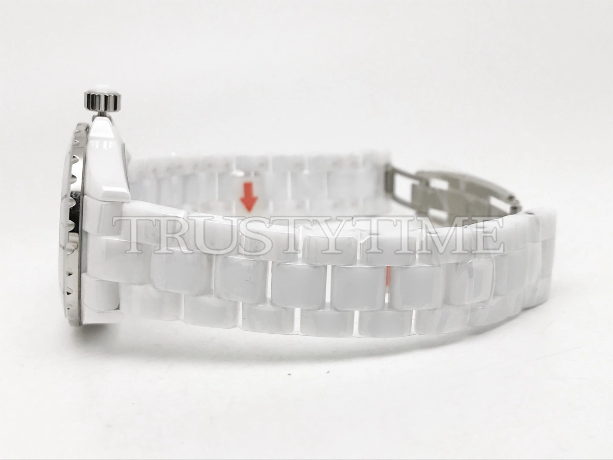 Копия часов Chanel J-12 White Mother-Of-Pearl And Diamond Dial 38 H2423 Арт.CN-0289