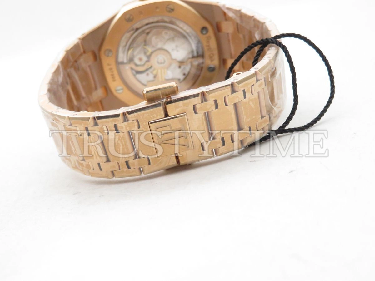 Копия часов Audemars Piguet Royal Oak Extra-Thin 15202OR.OO.1240OR.01 Арт.AP-1004
