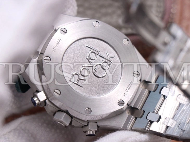 Копия часов Audemars Piguet Royal Oak Chronograph 26320ST.OO.1220ST.01