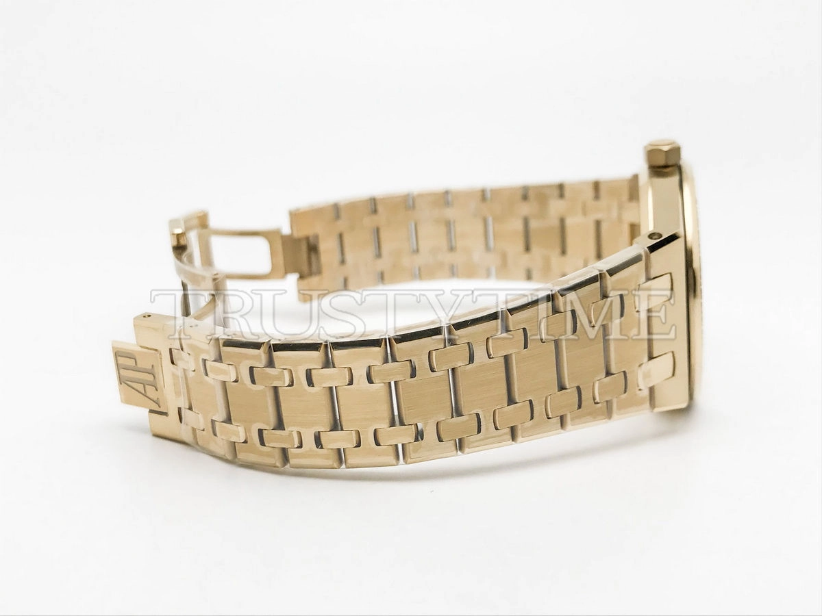 Копия часов Audemars Piguet Royal Oak Ladies 33mm 67651BA.ZZ.1261BA.02 Арт.AP-0734