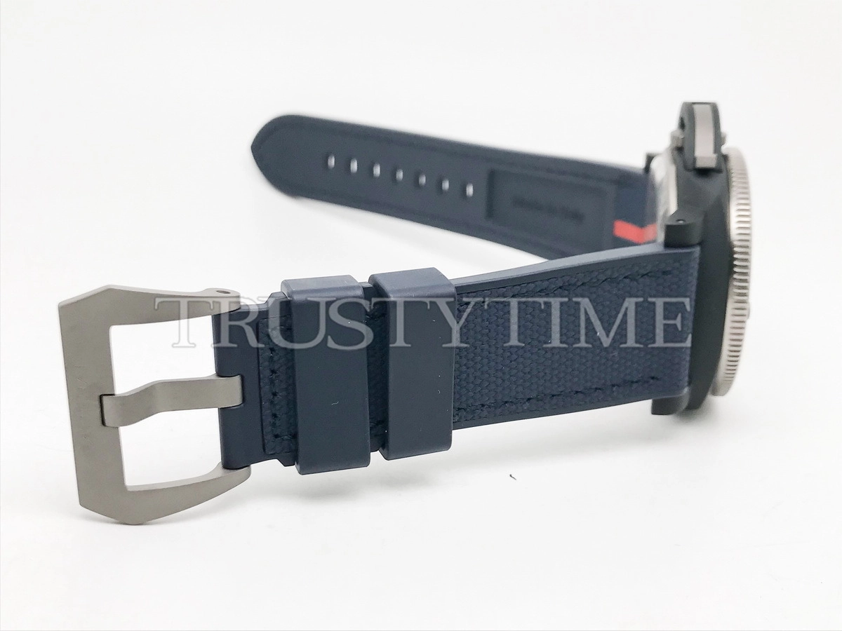 Копия часов Panerai Submersible QuarantaQuattro Luna Rossa Ti-Ceramitech™ PAM01543 Арт.PN-0918
