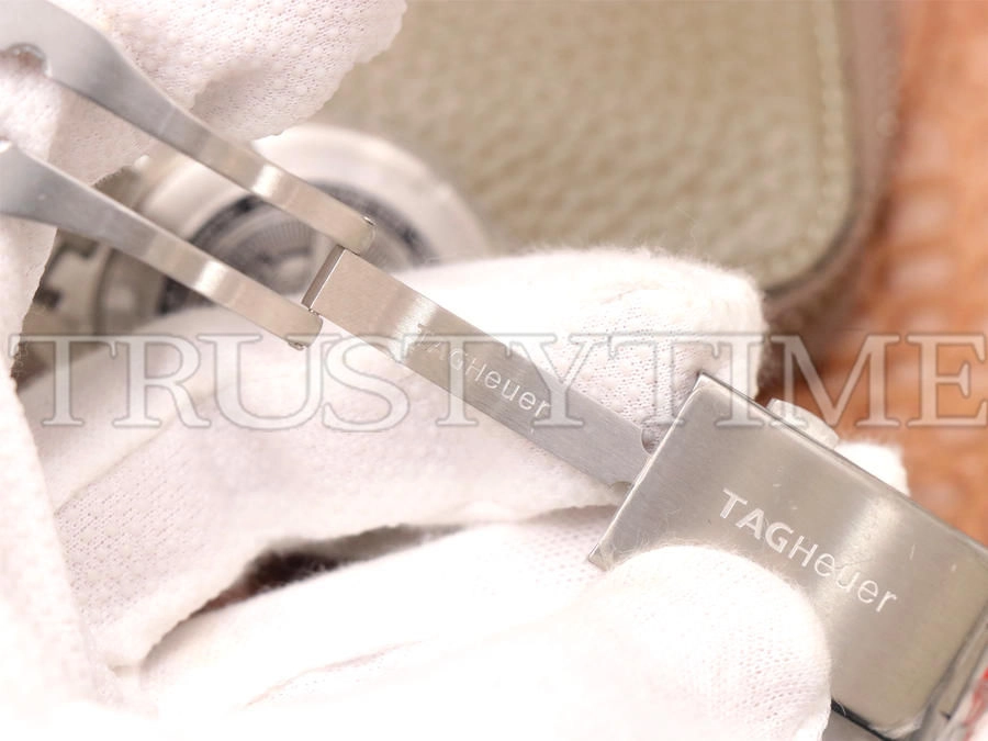 Копия часов Tag Heuer Autavia Isograph Calibre 5 42mm WBE5114.EB0173 Арт.TG-0555