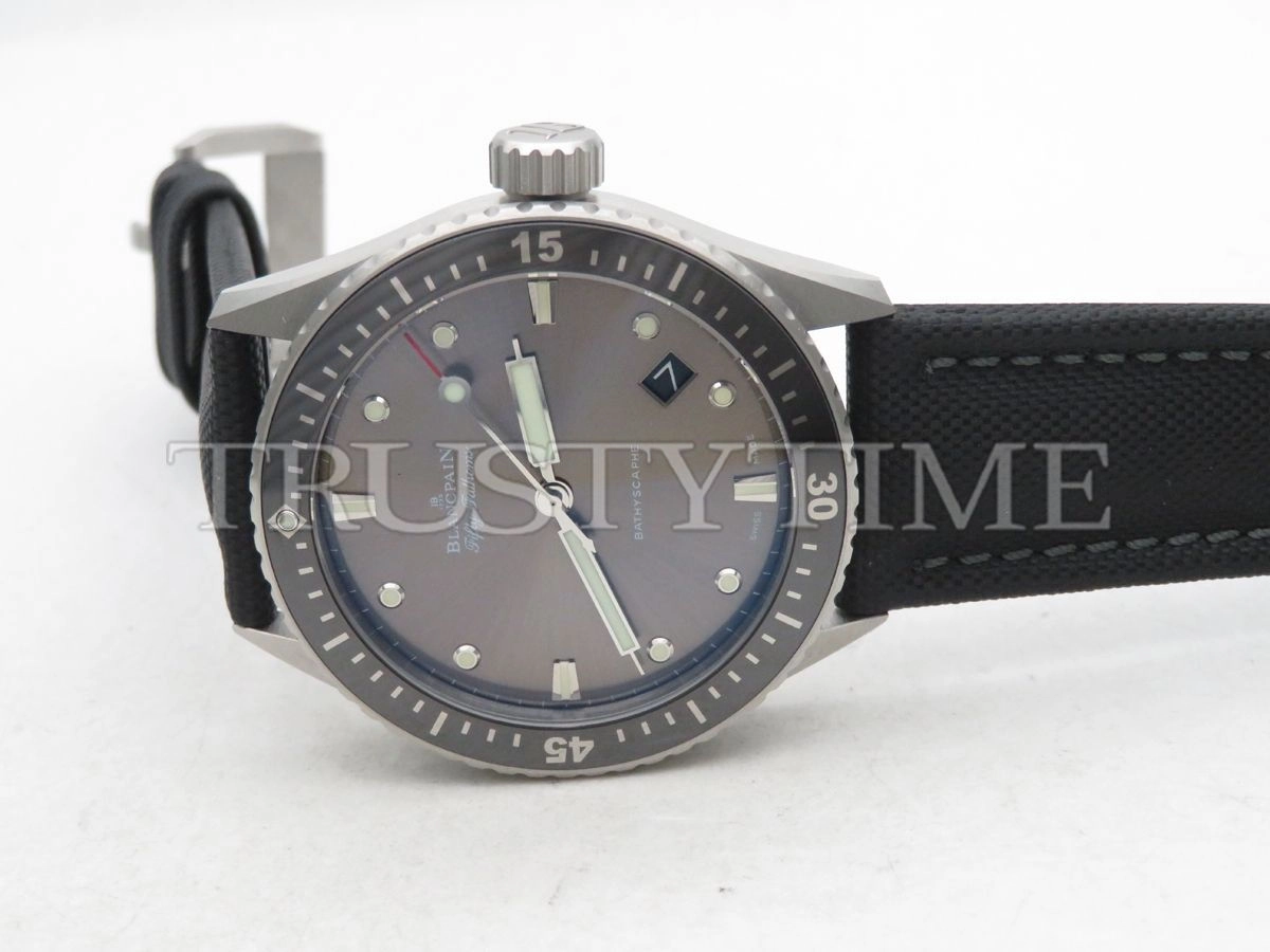 Копия часов Blancpain Fifty Fathoms 5000-1110-B52A Арт.BP-0344