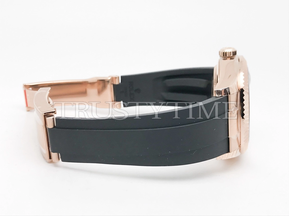 Копия часов Rolex Sky-Dweller 42mm 336235-0003