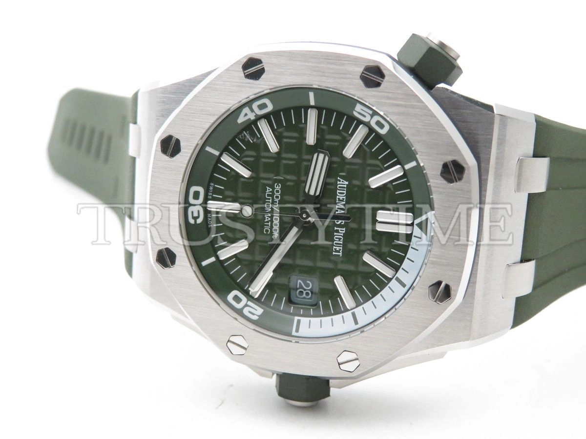 Копия часов Audemars Piguet Royal Oak Offshore Diver 15710ST.OO.A052CA.01 Арт.AP-0883