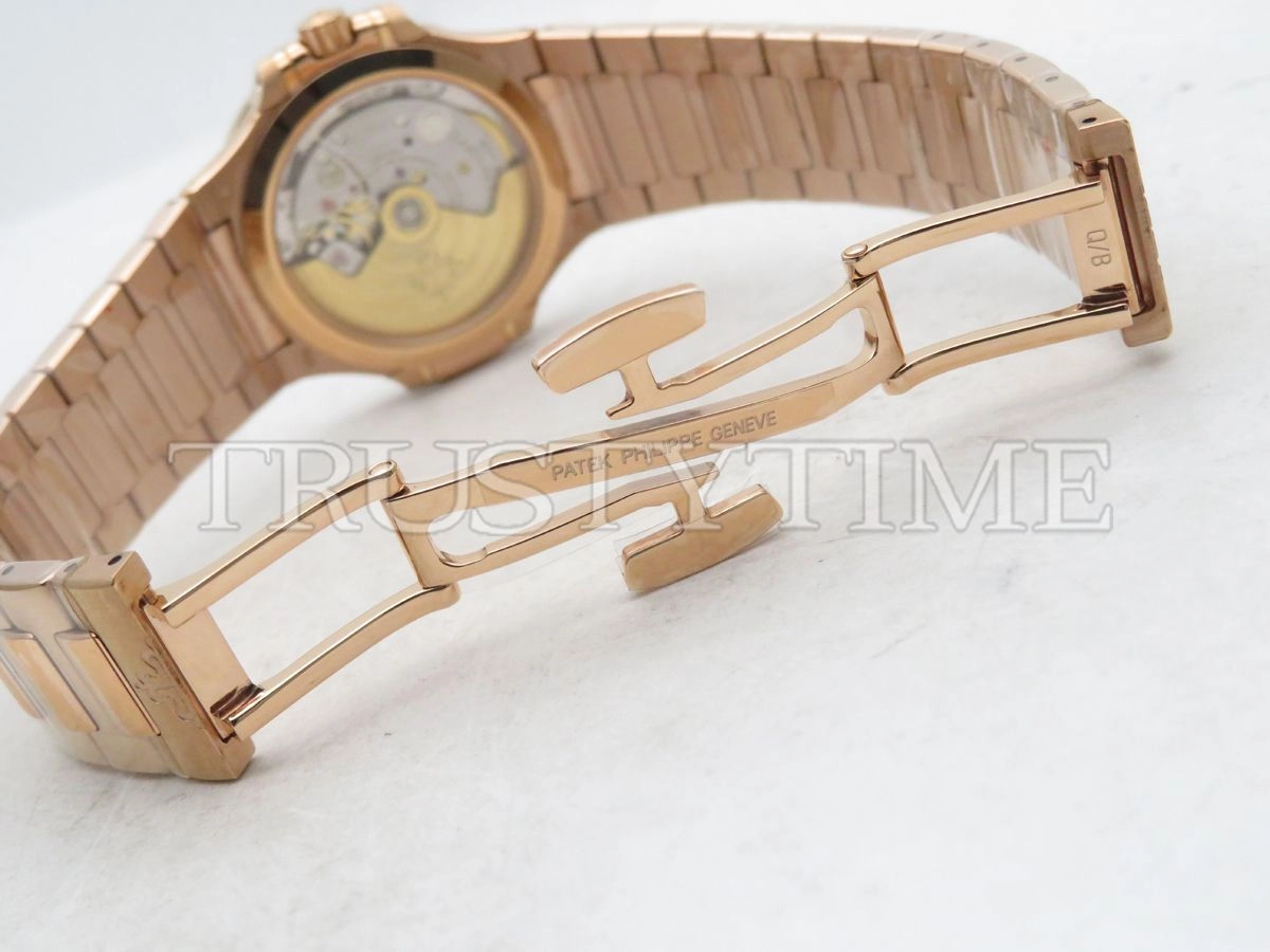 Копия часов Patek Philippe Nautilus Ladies 35mm 7118/1200R-001 Арт.PP-0724