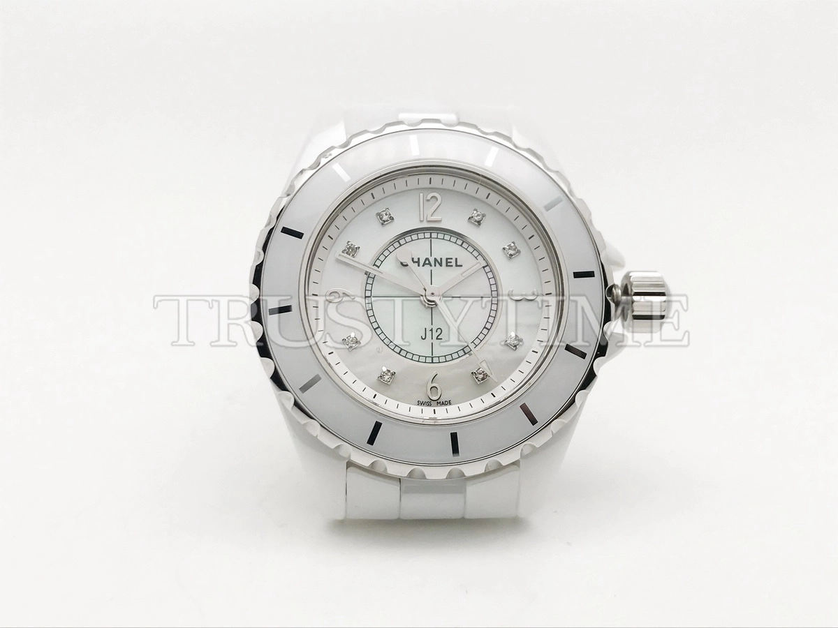 Копия часов Chanel J-12 Mother-Of-Pearl And Diamond Dial 33 H2422 Арт.CN-0293