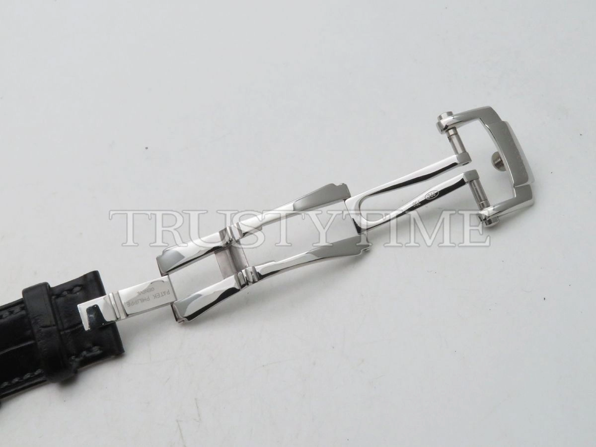 Копия часов Patek Philippe Nautilus Annual Calendar 40,5mm 5726A-001 Арт.PP-0699