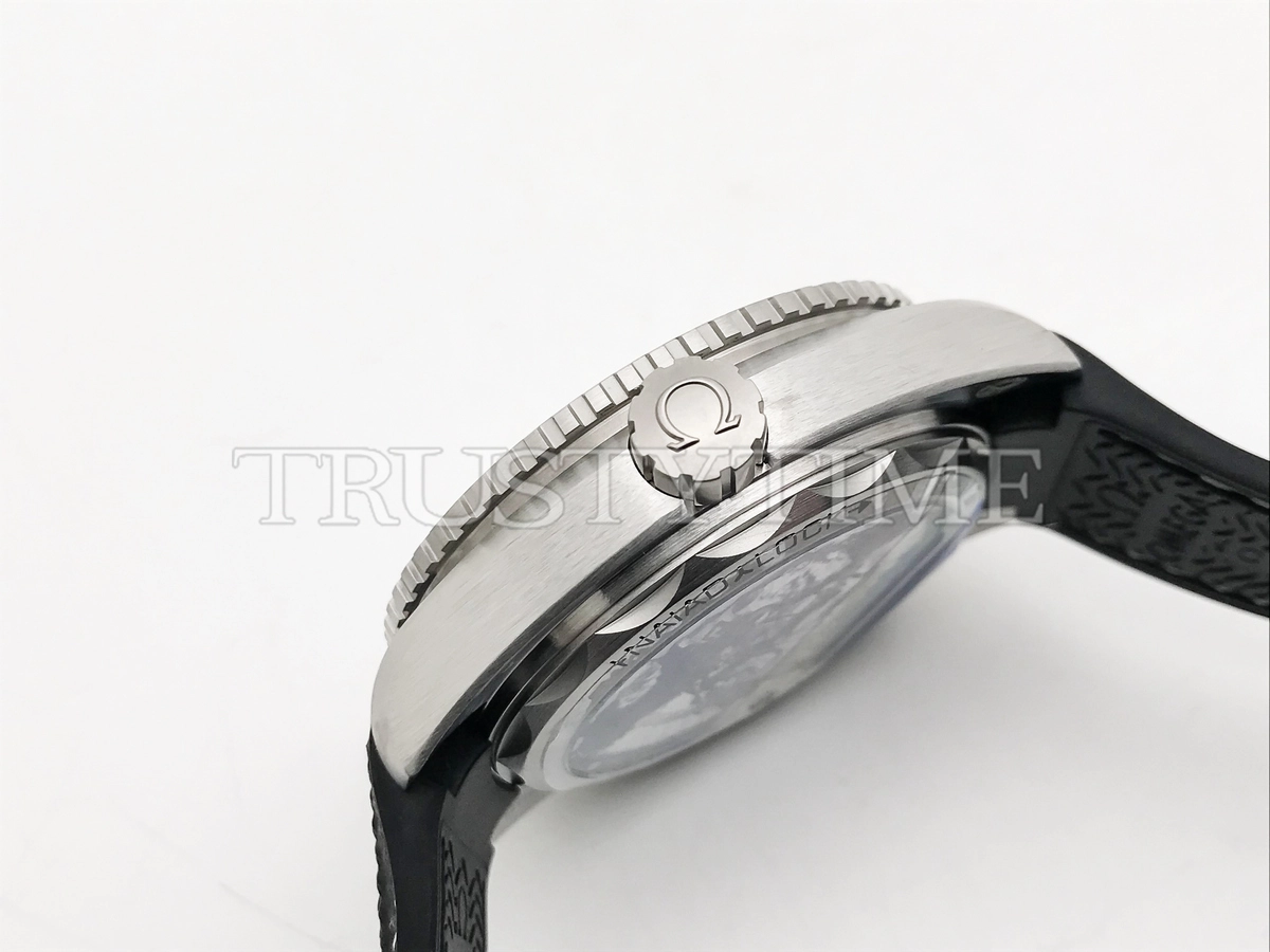 Копия часов Omega Seamaster Planet Ocean 600m 43,5mm 215.32.44.21.01.002 Арт.OM-0997