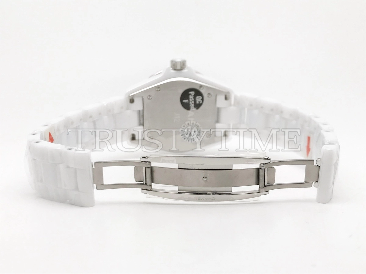 Копия часов Chanel J-12 White Mother-Of-Pearl And Diamond Dial 38 H2423 Арт.CN-0289
