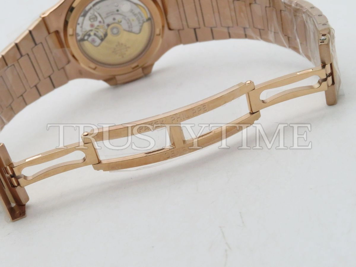 Копия часов Patek Philippe Nautilus 40mm 5711/1R-001 Арт.PP-0686