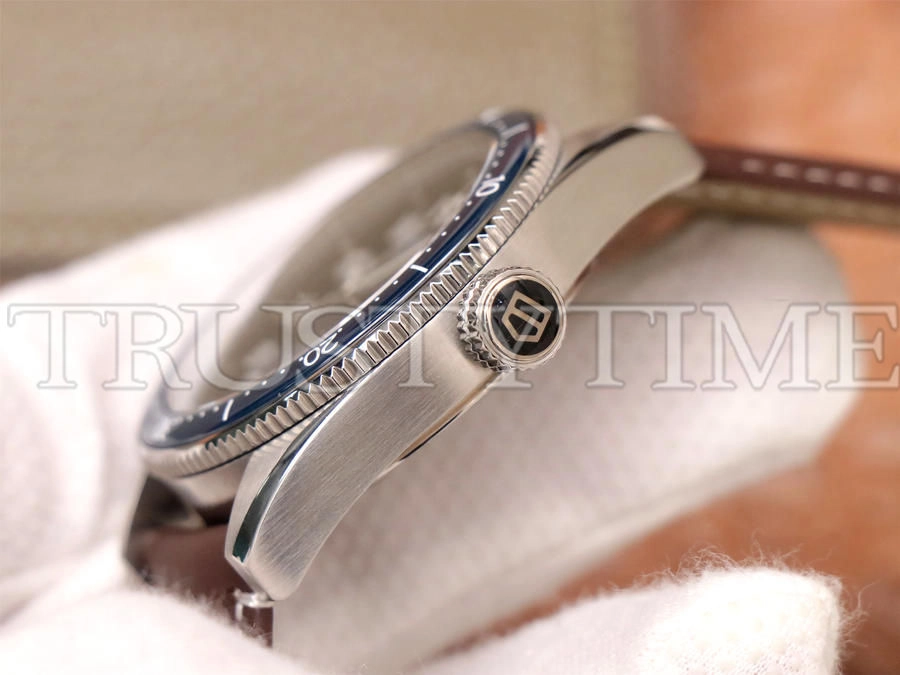 Копия часов Tag Heuer Autavia Isograph Calibre 5 42mm WBE5116.FC8266 Арт.TG-0602