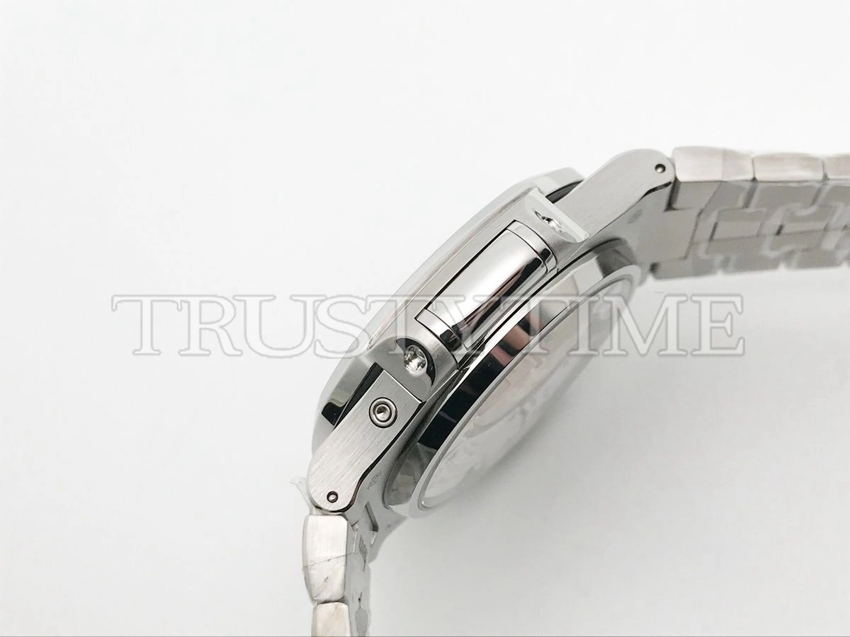 Копия часов Patek Philippe Nautilus Perpetual Calendar 40mm 5740/1G-001 Арт.PP-0737