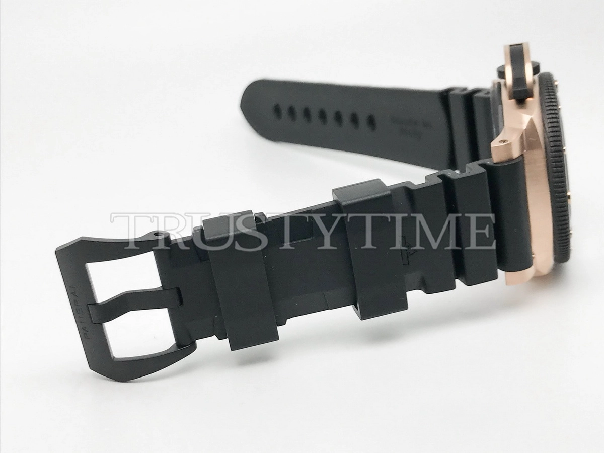 Копия часов Panerai Submersible Goldtech Orocarbo 44mm PAM01070 Арт.PN-0921