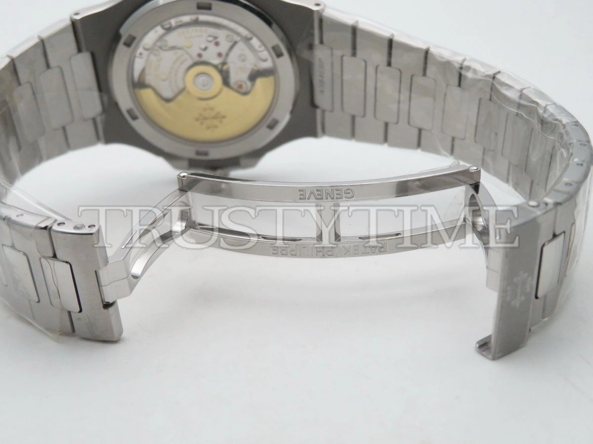 Копия часов Patek Philippe Nautilus 40mm 3711/1G-001 Арт.PP-0599