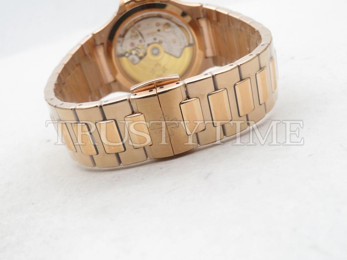 Копия часов Patek Philippe Nautilus Ladies 35mm 7118/1200R-010 Арт.PP-0728