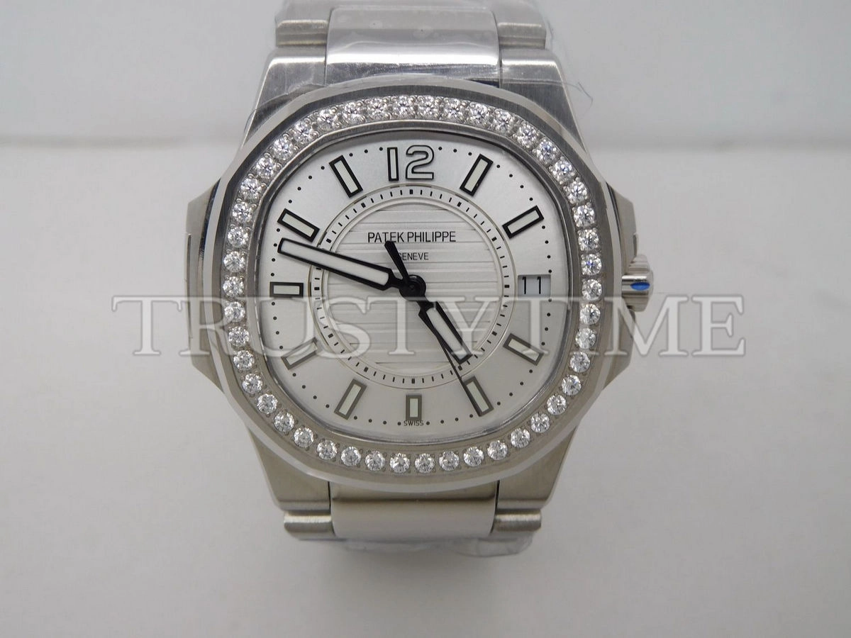 Копия часов Patek Philippe Nautilus Ladies 32mm 7010/1G-001 Арт.PP-0505