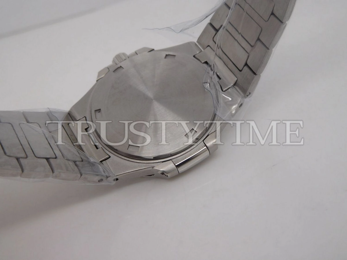 Копия часов Patek Philippe Nautilus Ladies 32mm 7011/1G-001 Арт.PP-0508