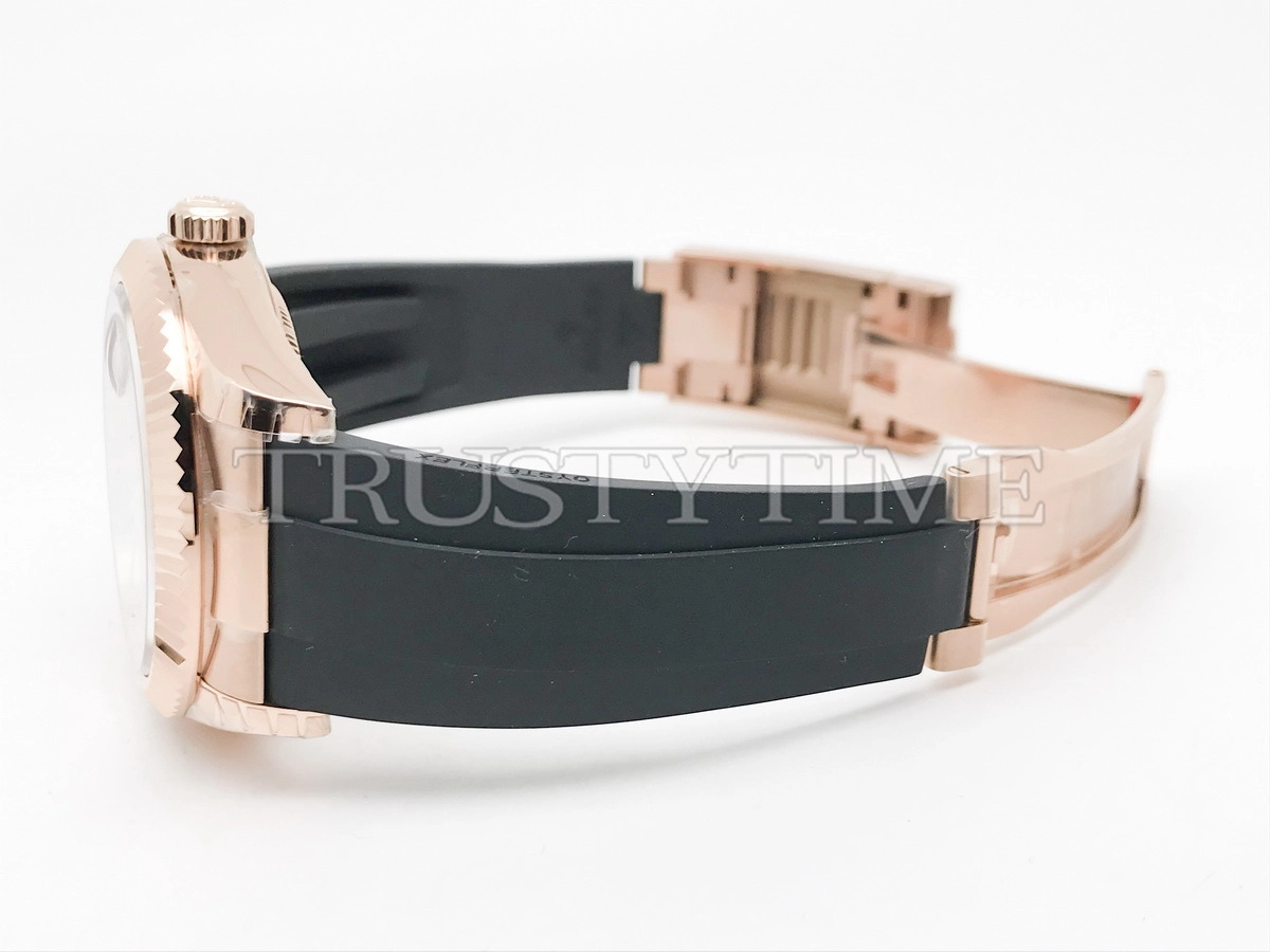 Копия часов Rolex Sky-Dweller 42mm 336235-0003