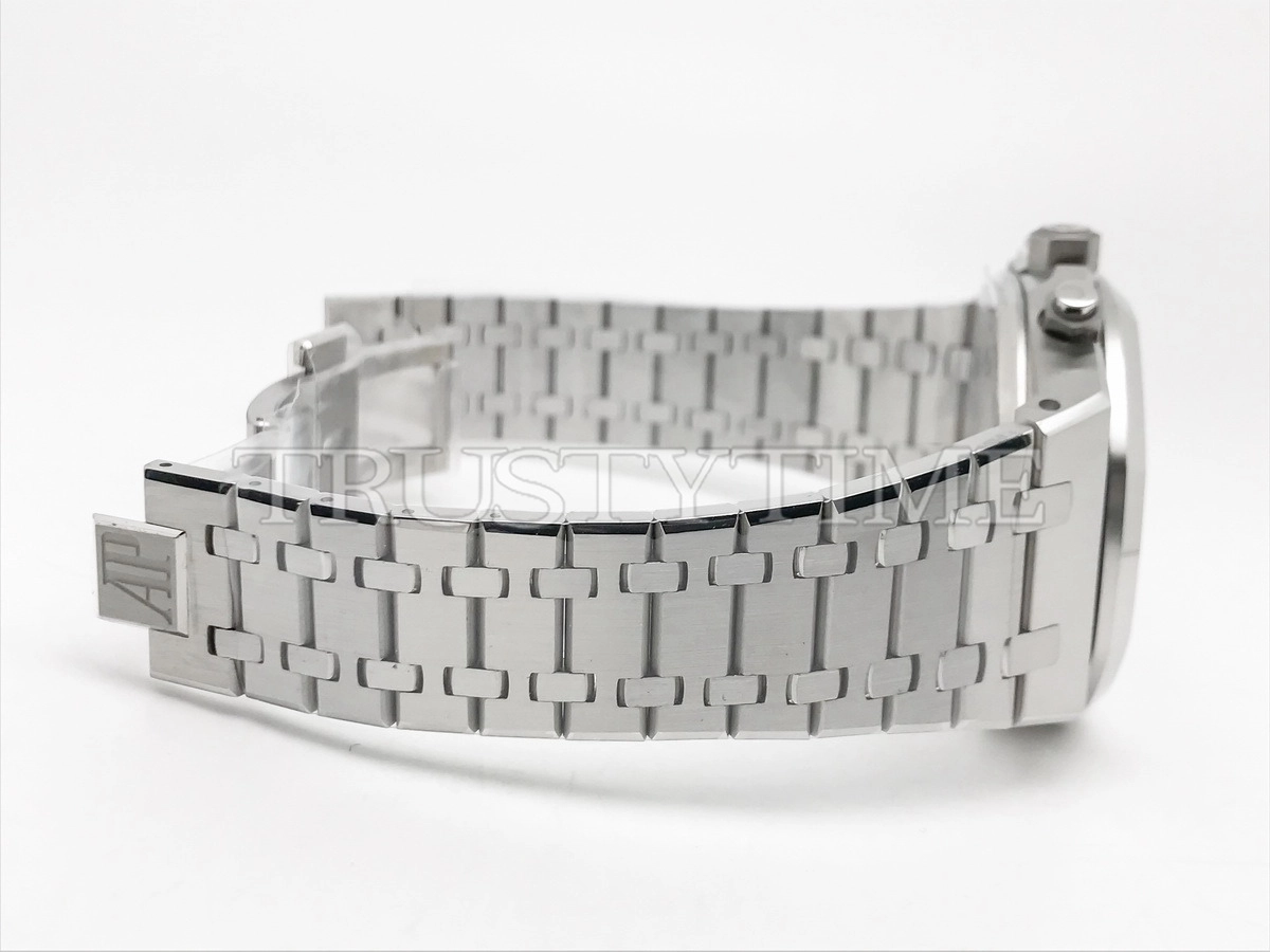 Копия часов Audemars Piguet Royal Oak Selfwinding Chronograph 26240ST.OO.1320ST.05 Арт.AP-1185