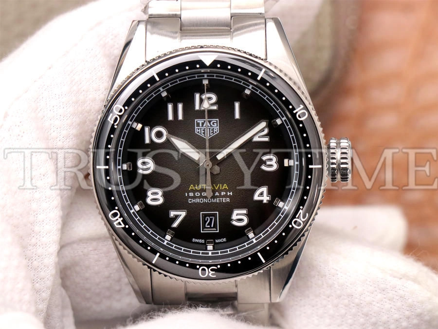 Копия часов Tag Heuer Autavia Isograph Calibre 5 42mm WBE5114.EB0173 Арт.TG-0555