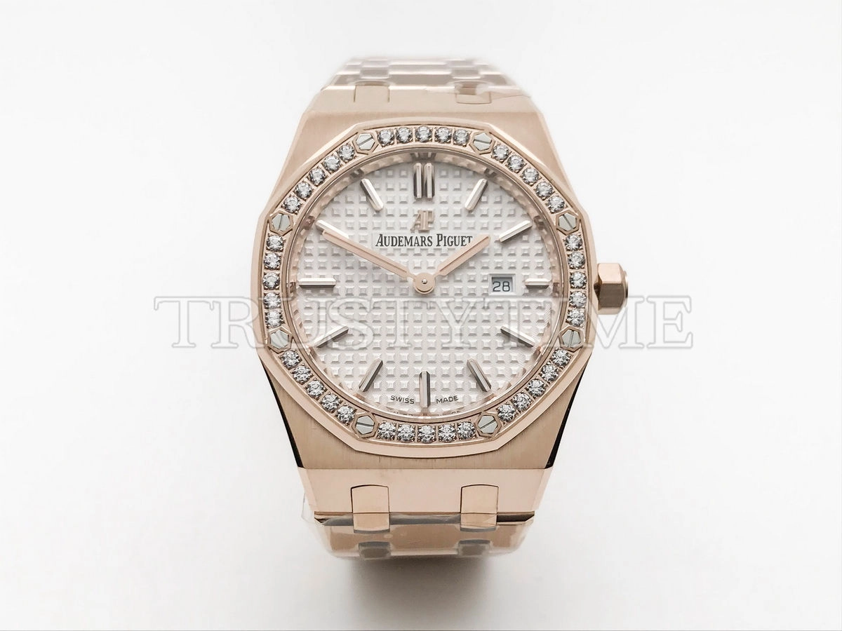 Копия часов Audemars Piguet Royal Oak Ladies 33mm 67651OR.ZZ.1261OR.01 Арт.AP-0733