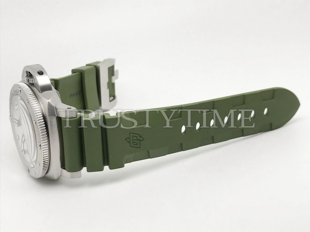Копия часов Panerai Submersible QuarantaQuattro Bianco 44mm PAM01226 Арт.PN-0920