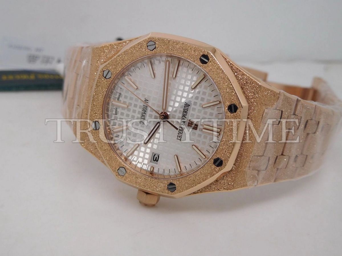 Копия часов Audemars Piguet Royal Oak Frosted 37mm 15454OR.GG.1259OR.01 Арт.AP-0660