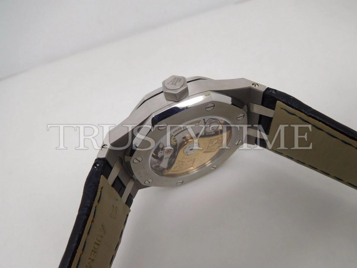 Копия часов Audemars Piguet Royal Oak Automatic 15452BC.ZZ.D019CR.01 Арт.AP-0668